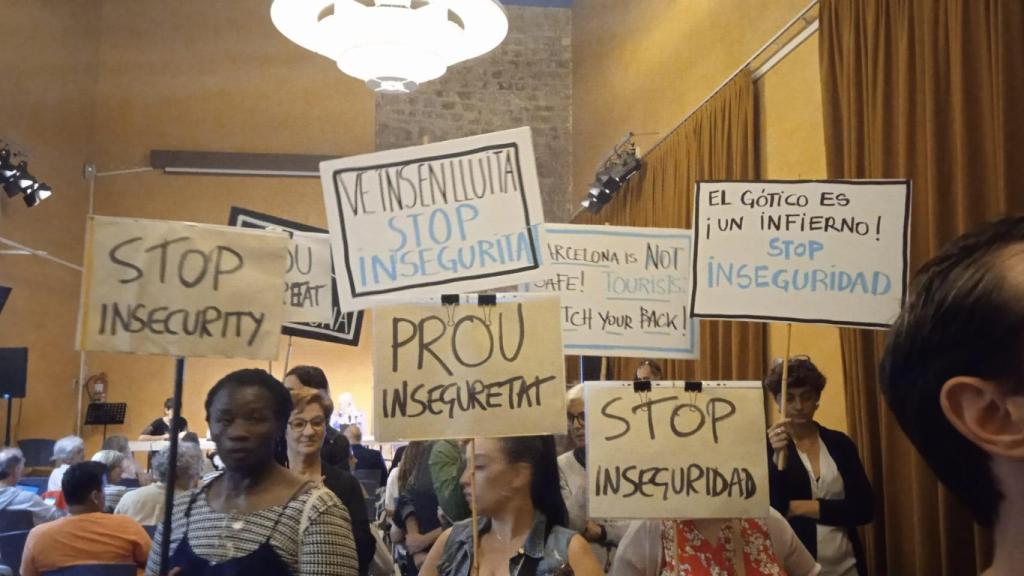 Los vecinos del Gòtic en el Consell de Barri del Gòtic