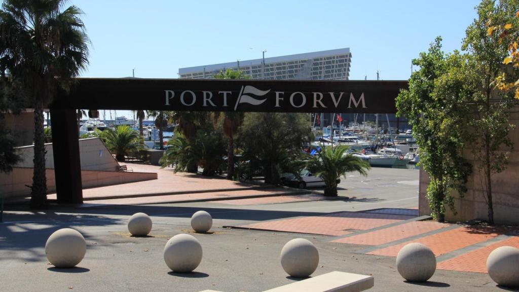Acceso al Port Fòrum de Sant Adrià