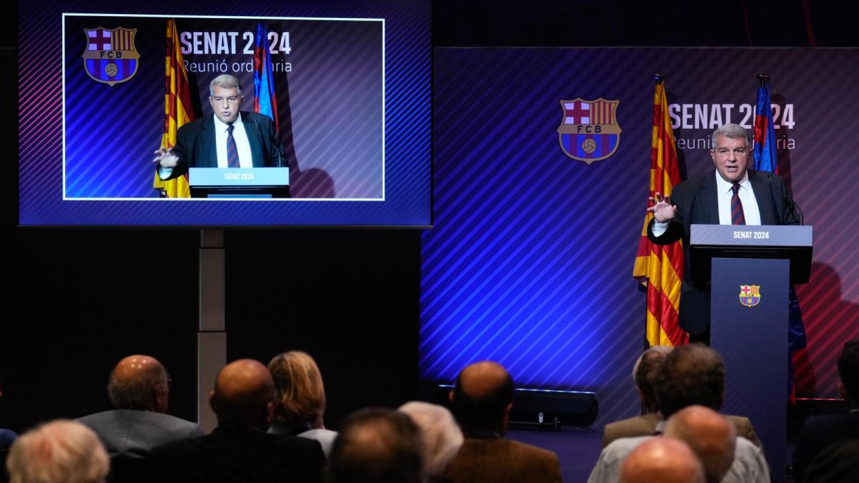 Joan Laporta se dirige a los senadores del Barça en el Auditori 1899