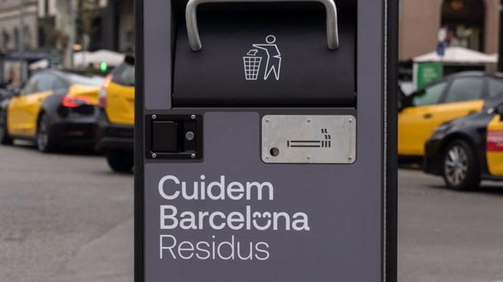 Barcelona instala papereres autocompactadores