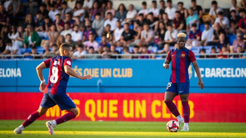 Mika Faye frente al Córdoba