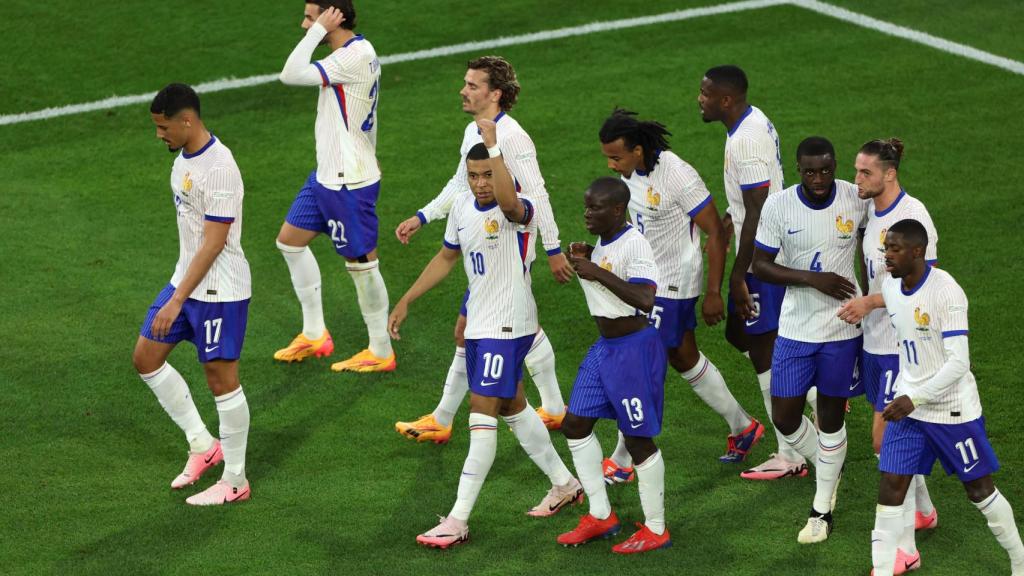 La selección de Francia durante su primer partido contra Austria