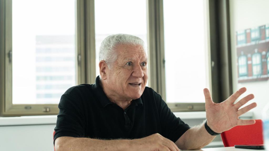 Lluís Bassat, durante la entrevista con 'Metrópoli'