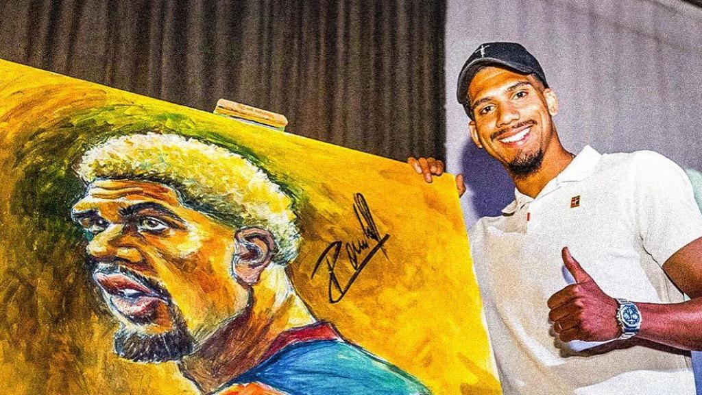 Ronald Araujo se hace querer en el Barça.jpg