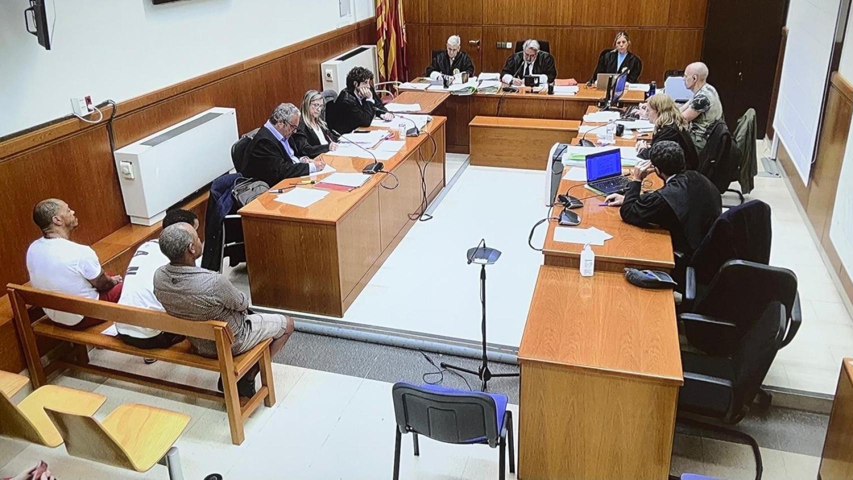 Los tres acusados de violar y prostituir a menores tuteladas por la DGAIA en la Audiencia de Barcelona