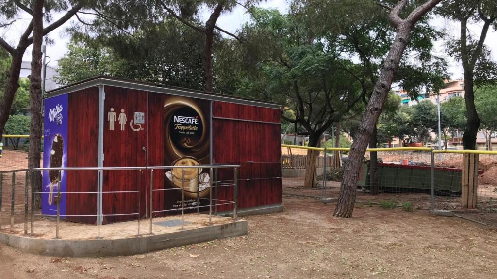 Bar del parque de la Guineueta tras su instalación