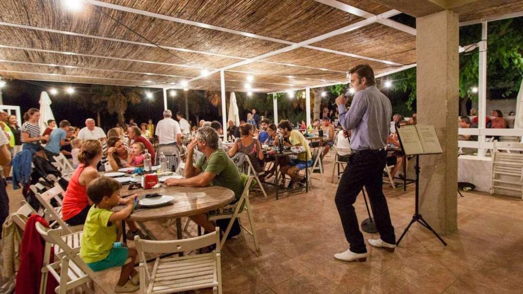 Un evento de música en directo en el Xiringuito de Cambrils