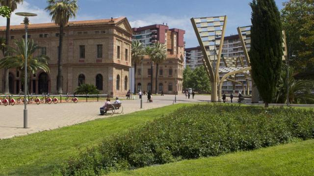Un parque de Barcelona en una imagen de archivo