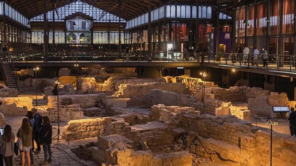 Imatge de la Born CCM de nit