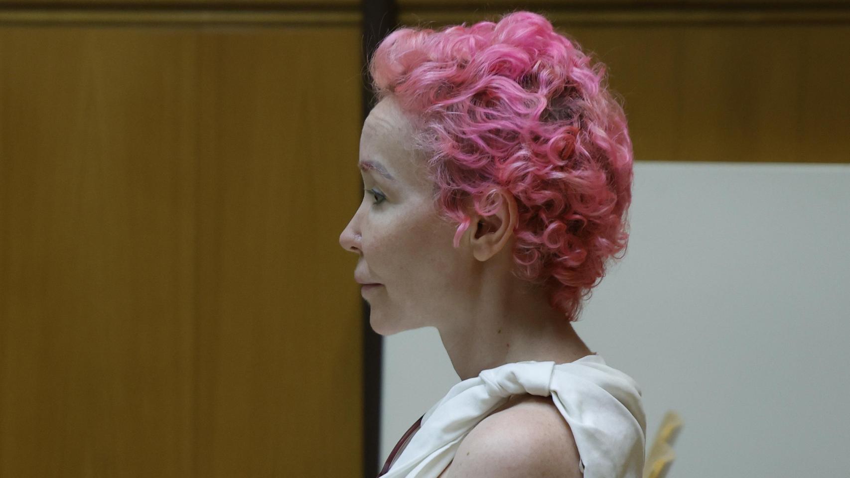 La exmujer de Josep Maria Mainat, Angela Dobrowolski, en el banquillo de los acusados