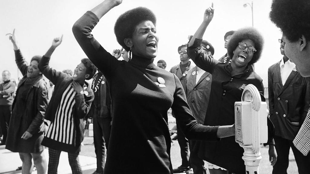Manifestación de los Black Panthers en California