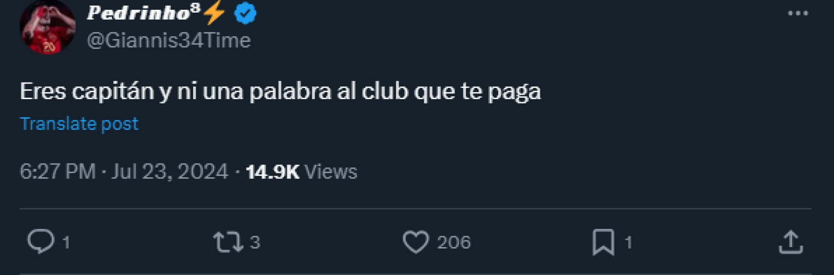 La afición del Barça, molesta con Ronald Araujo (1)