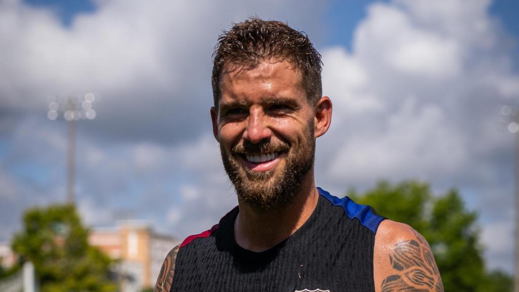 Iñigo Martínez sonríe después de un entrenamiento del Barça