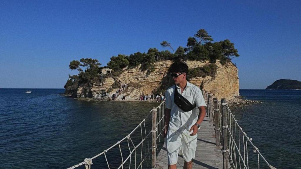 Héctor Fort, de vacaciones en Grecia