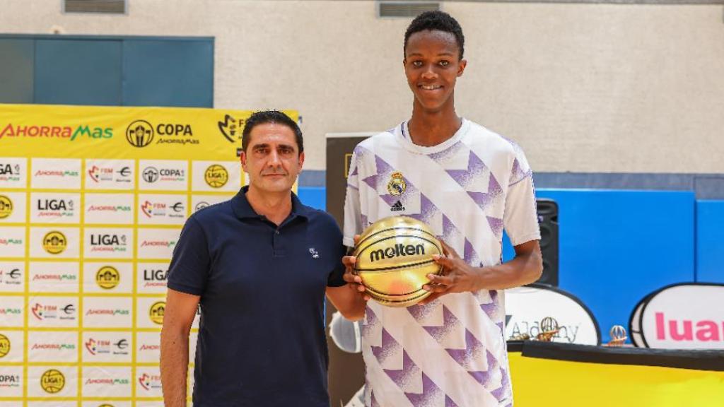 Moussa Manel, MVP de la Liga Ahorramas con el Real Madrid de basket