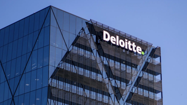 Fachada de uno de los edificios de Deloitte
