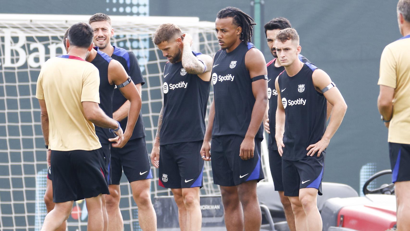 Los futbolistas del Barça de Hansi Flick entrenan antes del debut liguero