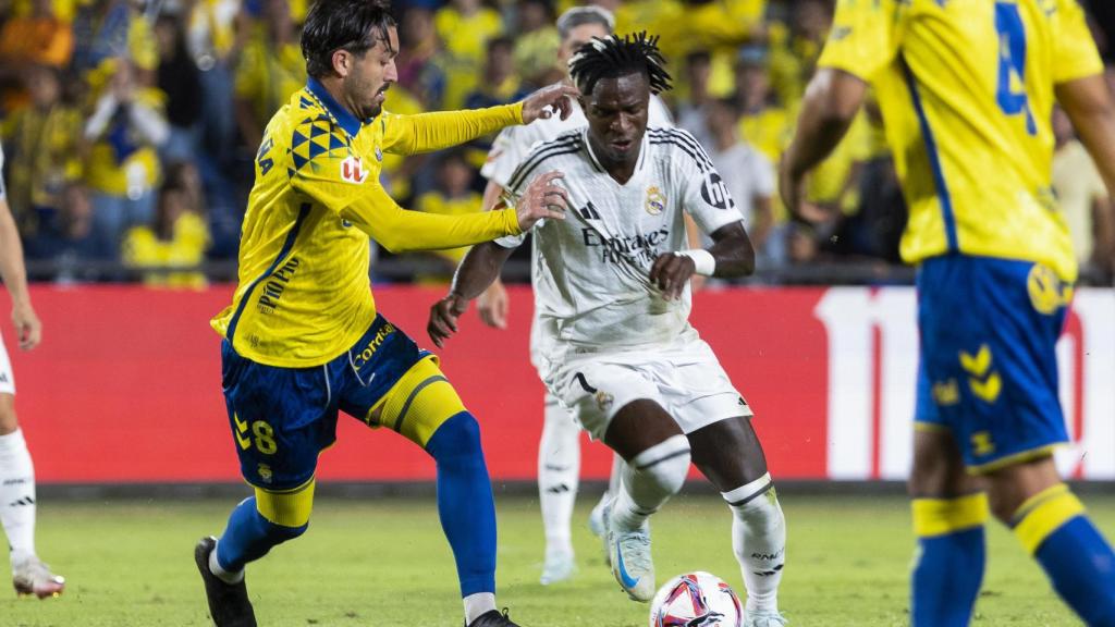 Vinicius Jr encara a José Campaña durante el duelo Las Palmas-Real Madrid