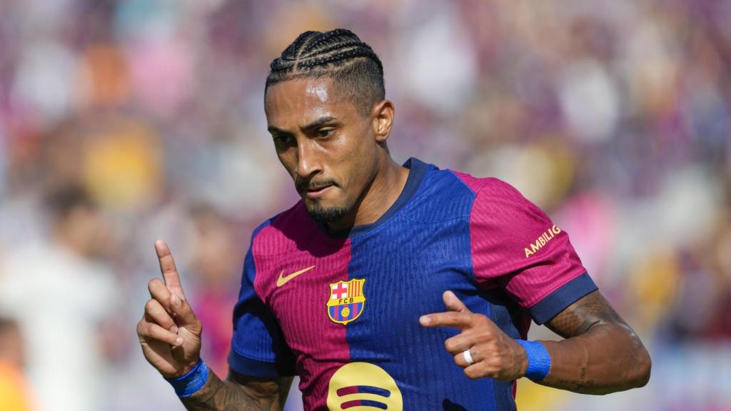 Raphinha celebra su gol contra el Valladolid