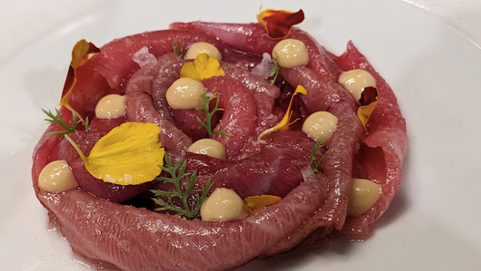 Un dels plats de Mont Bar