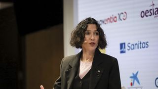 La consellera de Interior Núria Parlon durante el II Foro BCN Desperta!