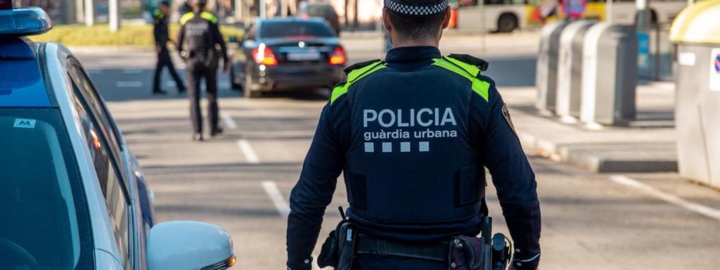 Agente de la Guardia Urbana en Barcelona