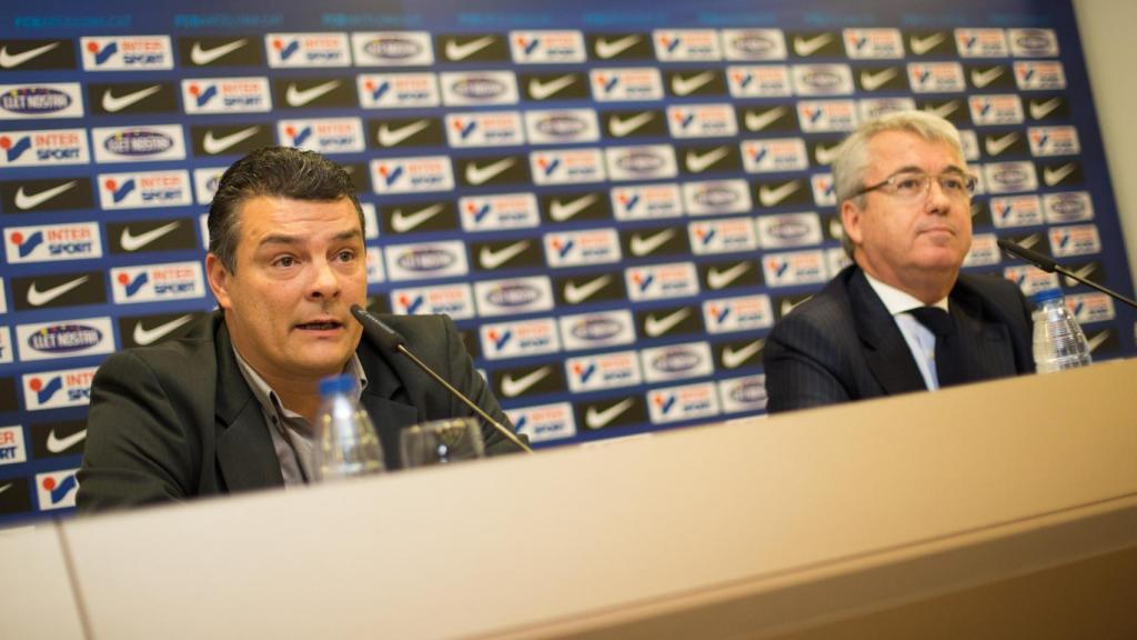 Xavi Pascual y Eduard Coll, durante una rueda de prensa muy tensa