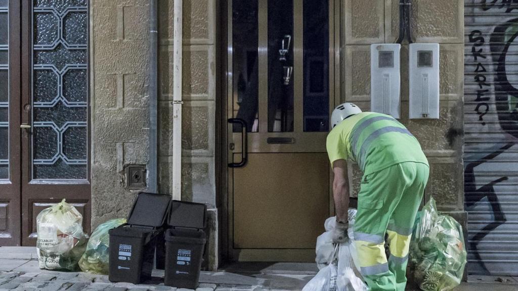 Recogida 'puerta a puerta' en Barcelona