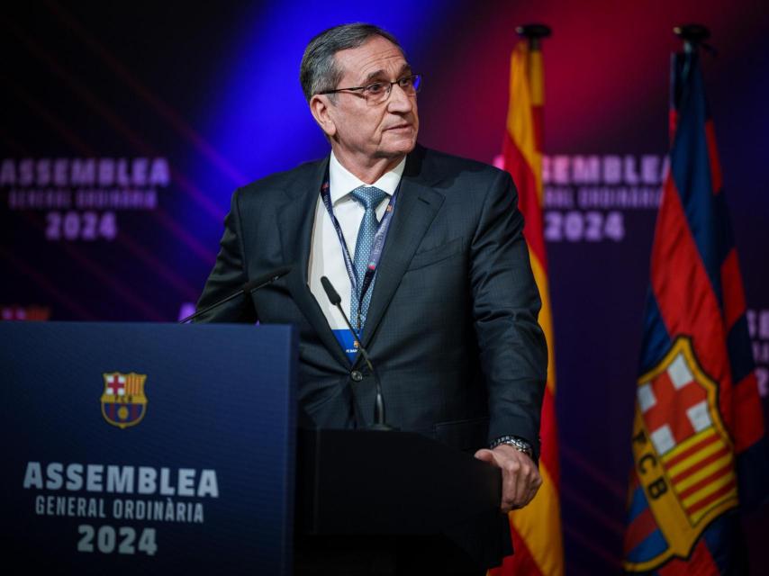 Valero Rivera recibe la distinción como Miembro de Honor de la Sección de Balonmano