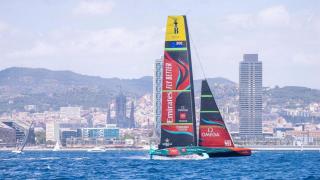 El barco de Emirates Team New Zealand