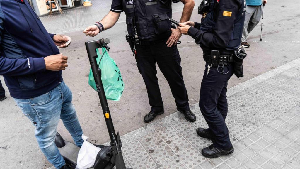 Control de patinets a L'Hospitalet