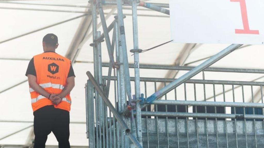 Auxiliar de Wakeful Seguridad en una imagen de archivo