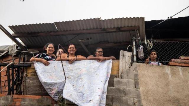 Vecinos de Torré Baró en una imagen de archivo