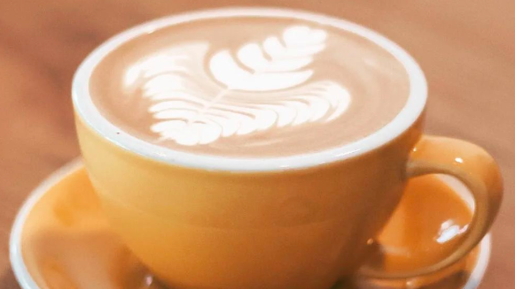 Una tassa de cafè en una imatge d'arxiu