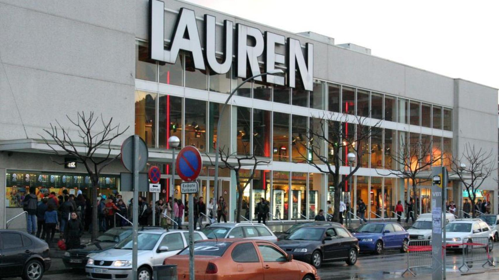 La fachada de los Cines Lauren de Viladecans en una imagen de archivo