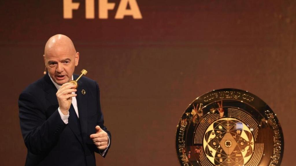 Gianni Infantino, presidente de la fifa, en el sorteo de Miami