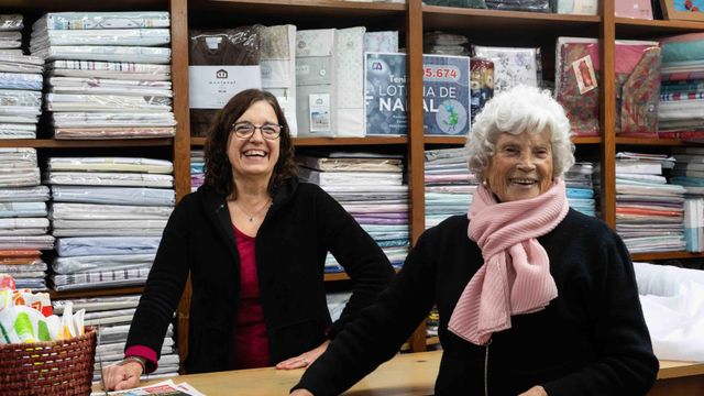 Montse y Rosa, las almas de Casa Reus en Santa Coloma