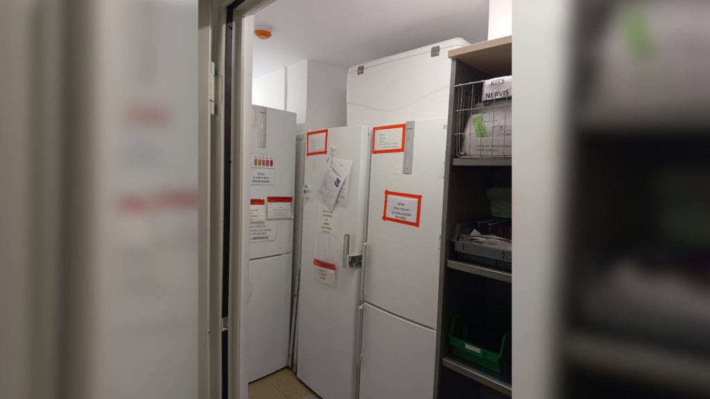 Neveres de teixits al Donor Center de l'Hospital Clínic de Barcelona