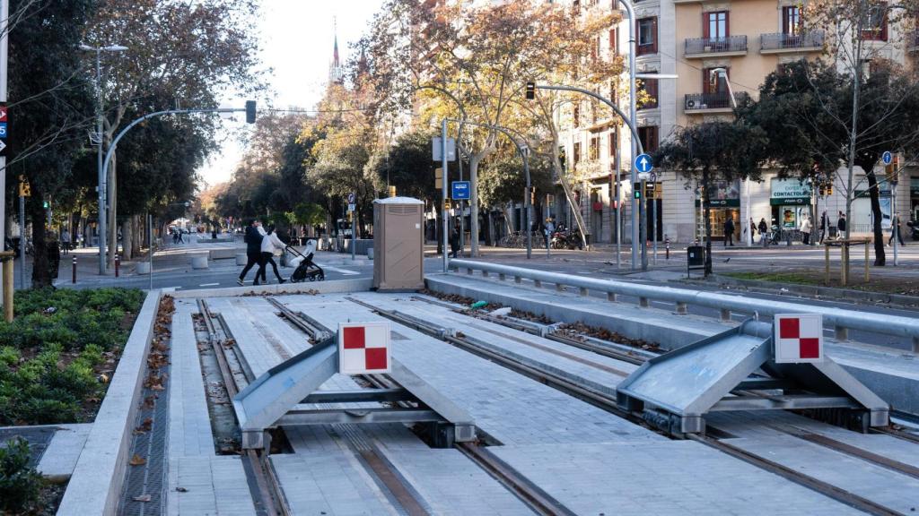 Final del tranvía en Diagonal, en la parada de Verdaguer