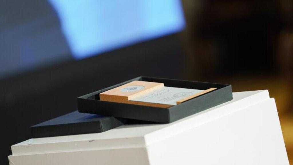 La medalla del Premi Hipàtia