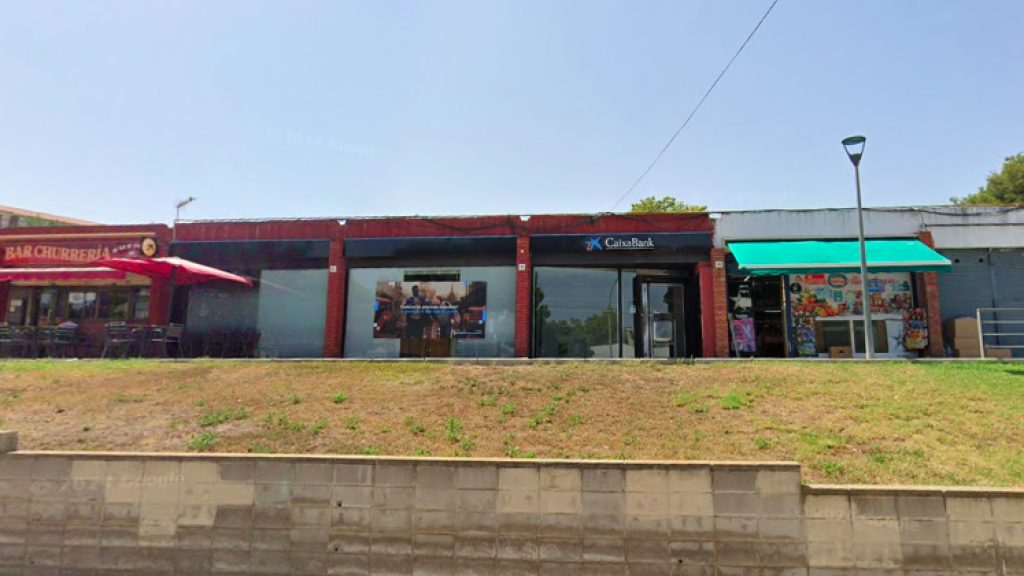 Carrer on es troba l'oficina de Caixabank