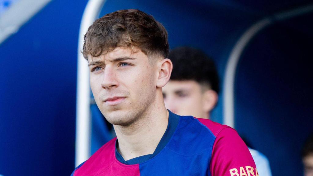 Pau Prim, poco antes de disputar un partido con el Barça B