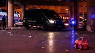 Mossos d'esquadra, policia local y policia nacional en el barrio de Sant Roc contra el mercado de la miseria