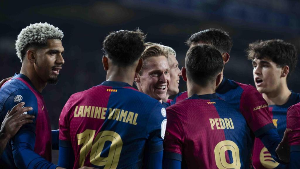 El Barça celebra un gol en Montjuïc contra el Betis
