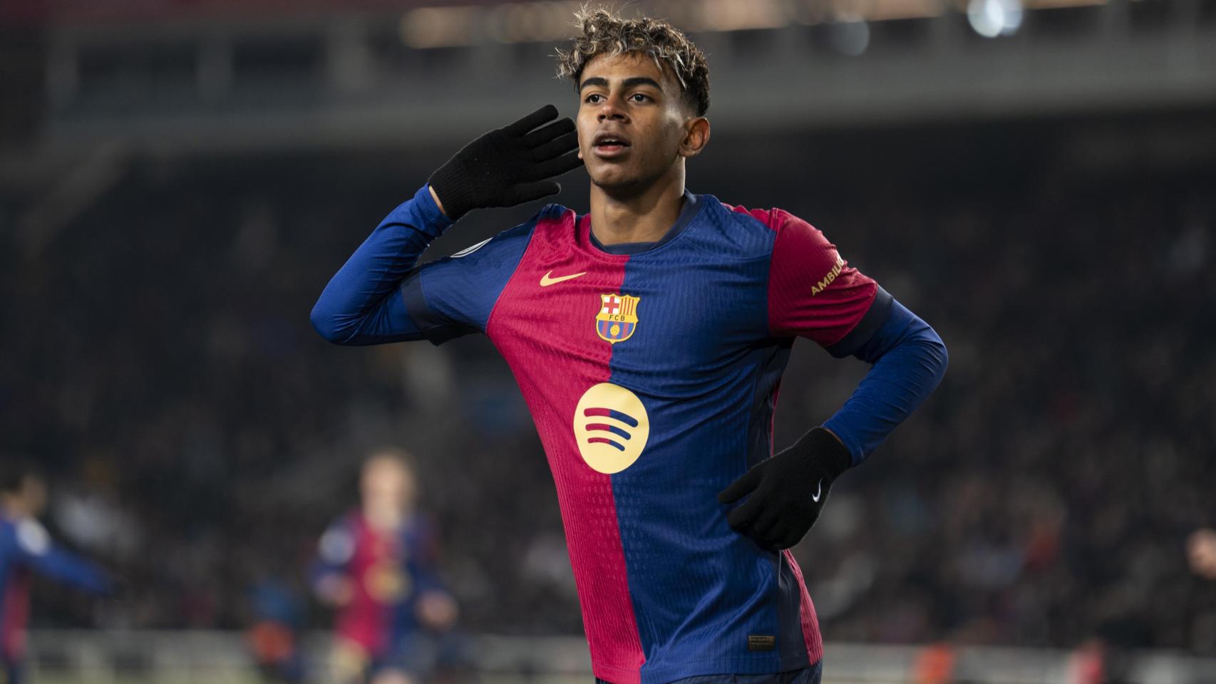 Lamine Yamal celebra un gol anulado durante el Barça-Betis