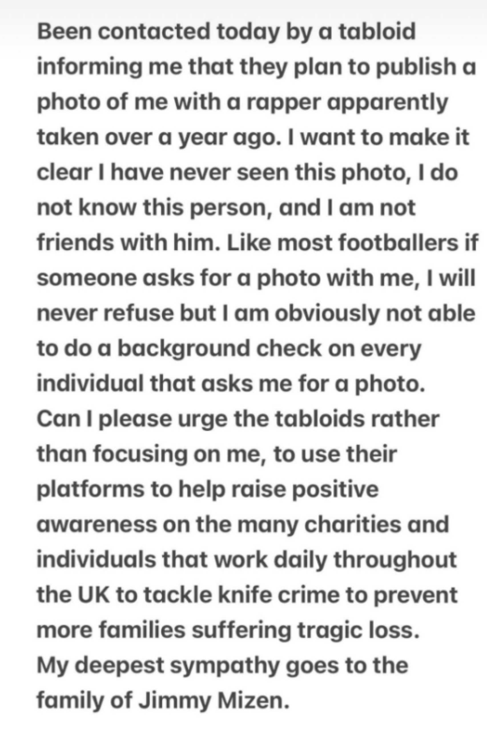 El comunicado de Marcus Rashford para desvincularse de un asesino con el que se fotografió por casualidad