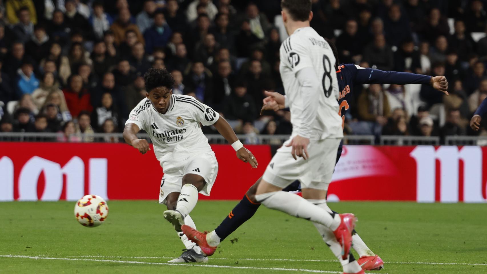 El fuerte disparo de Endrick que impulsa al Real Madrid contra el Celta de Vigo