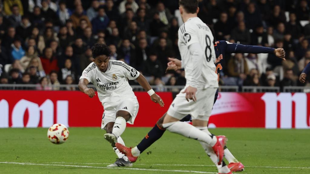 El fuerte disparo de Endrick que impulsa al Real Madrid contra el Celta de Vigo