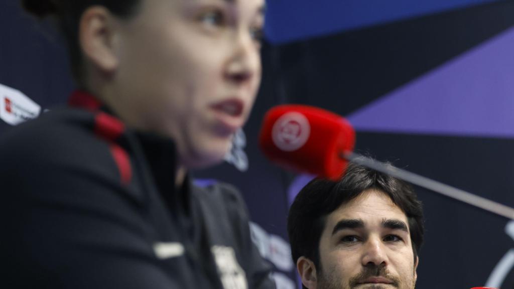 Pere Romeu y Cata Coll atienden a los medios antes de la final de la Supercopa
