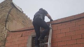 La policía y los vecinos evitan una okupación en Sant Adrià de Besòs